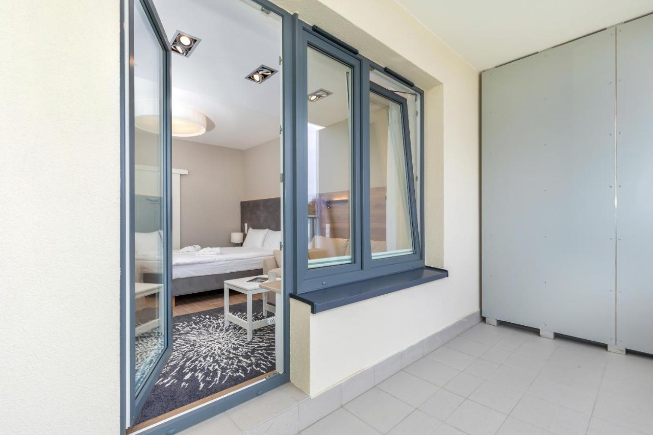 Apartamenty Aquamarina Onyx By Noclegi Renters Miedzyzdroje Extérieur photo